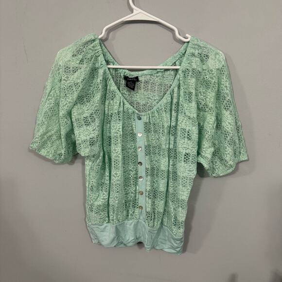 Rue 21 Light Mint Green Lace Faux Button-Up Top Women’s Size Medium Slight Crop - Picture 1 of 6